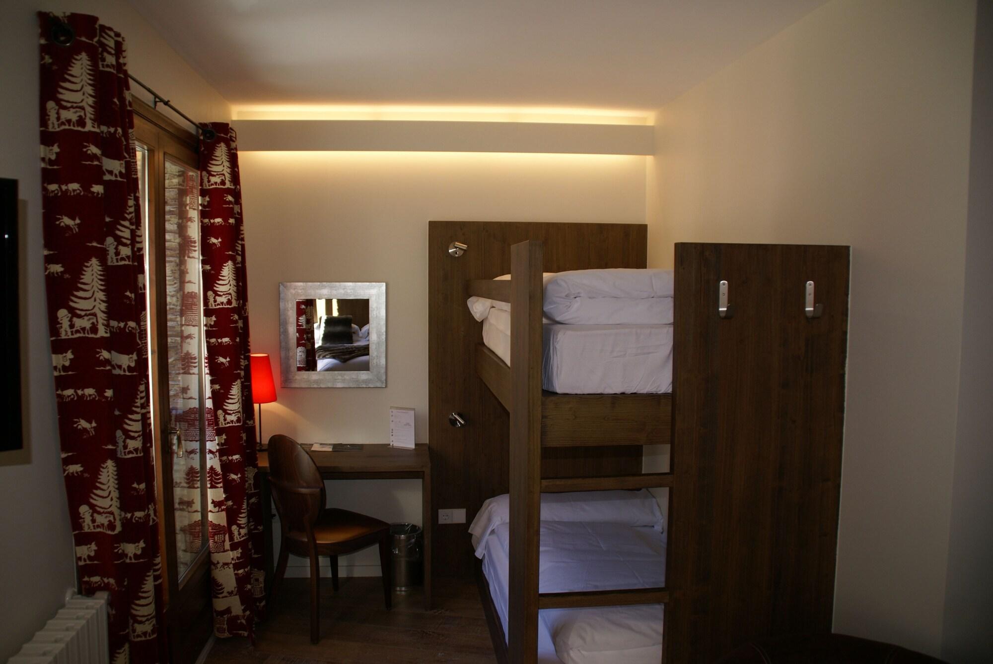 Hotel L'Ermita B&B Canillo Kültér fotó