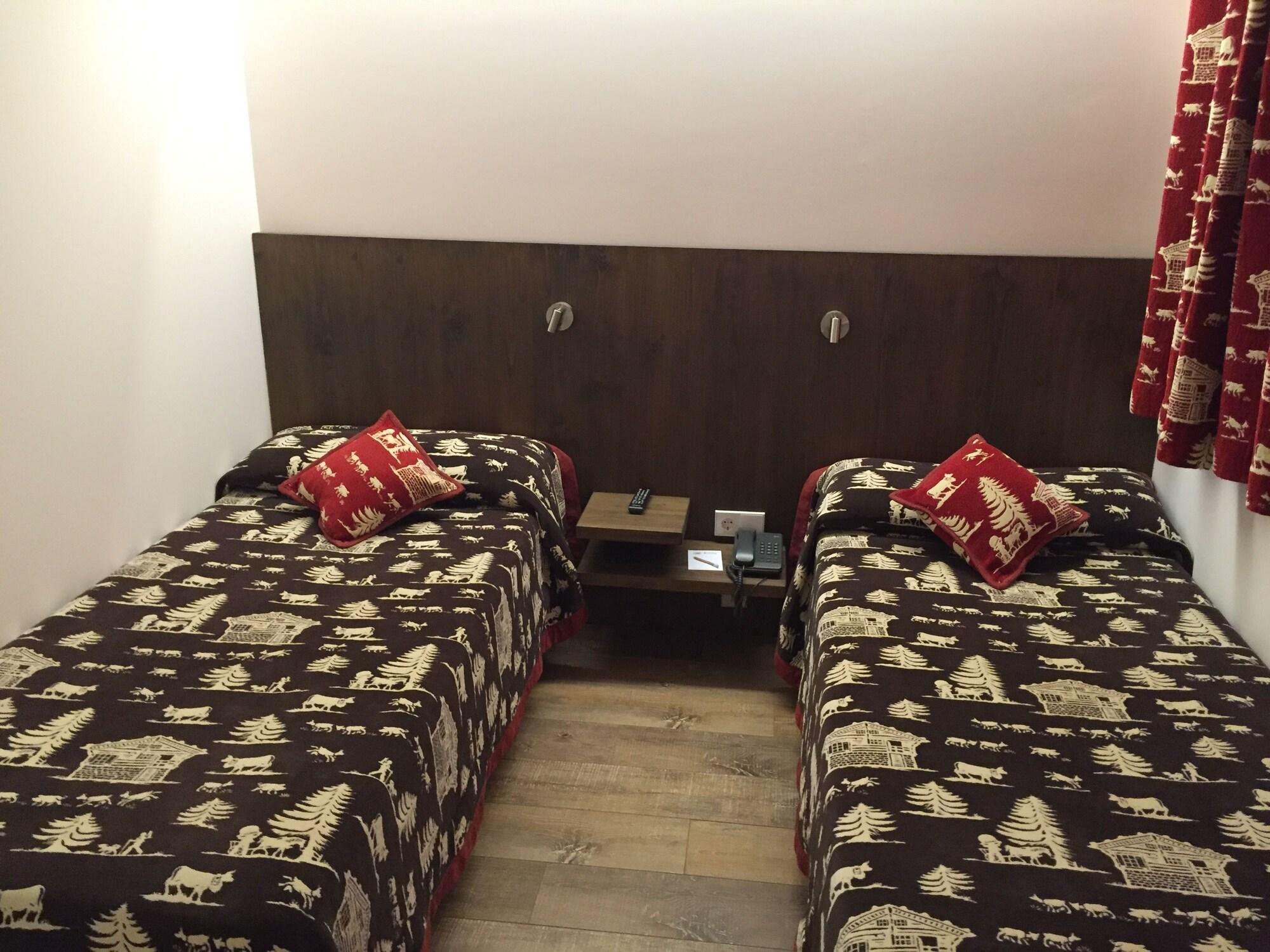 Hotel L'Ermita B&B Canillo Kültér fotó